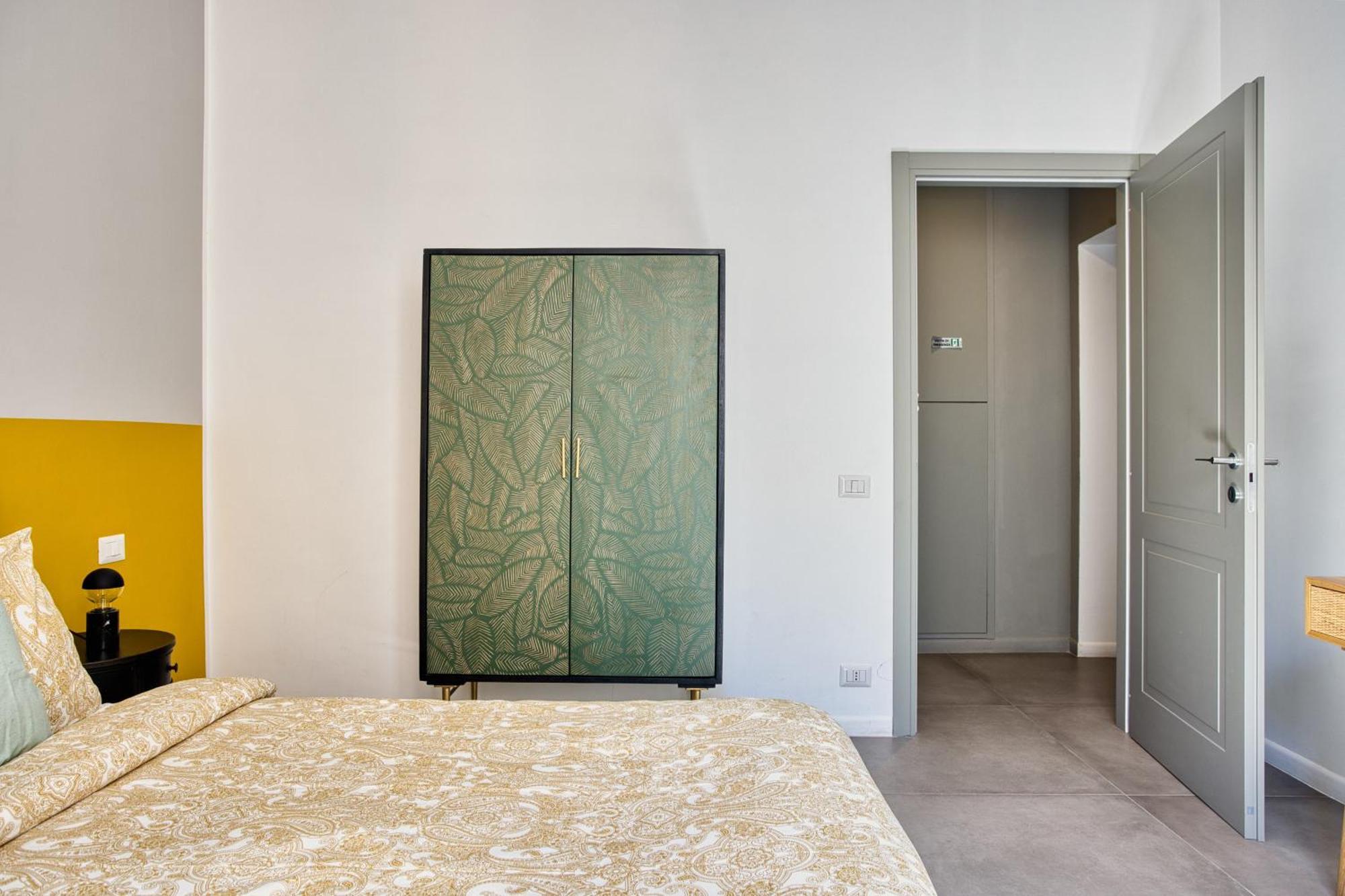 Apartment Clausim Domus: New Brightful Flat Next To The Vatican *