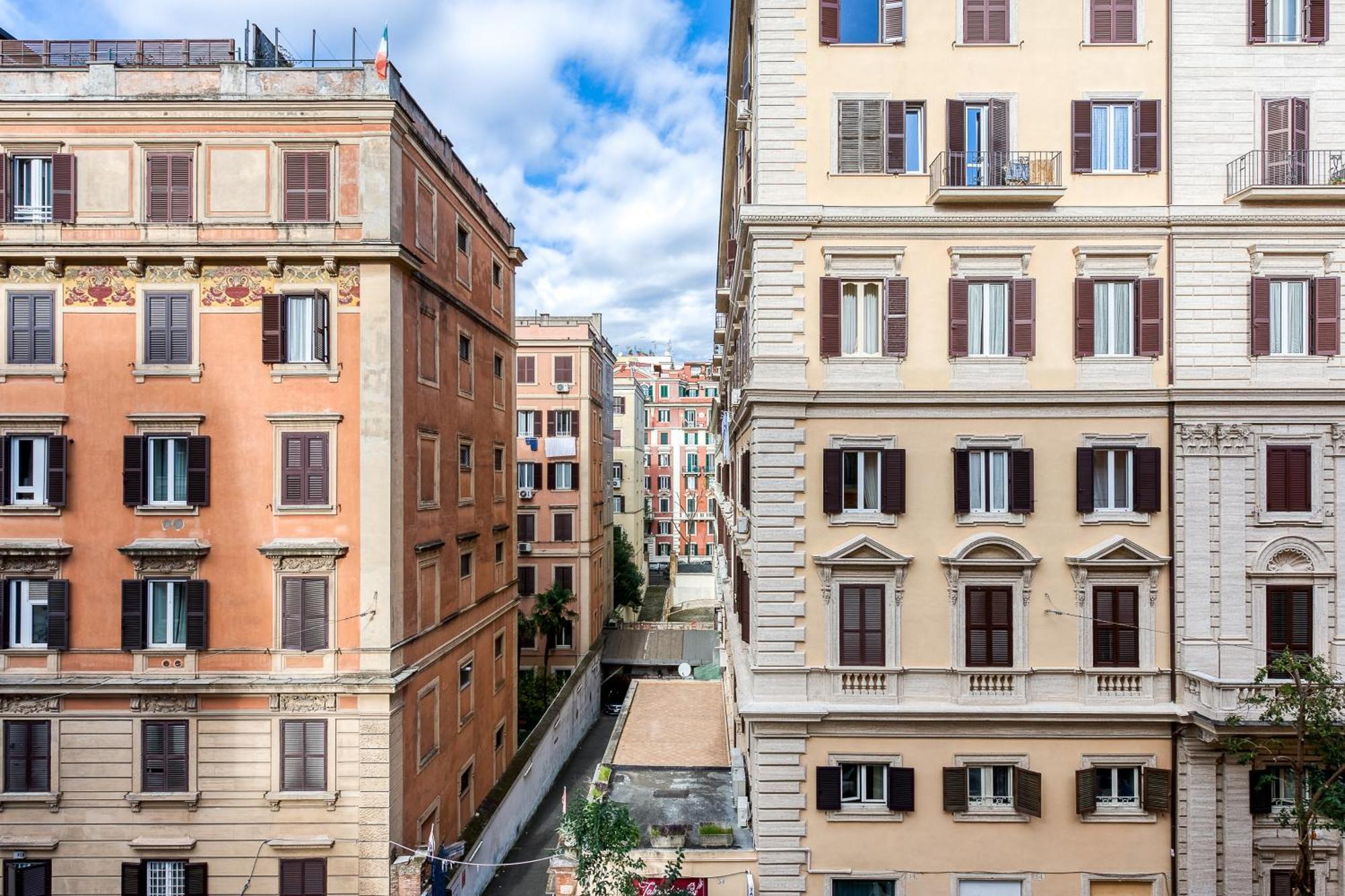 Clausim Domus: New Brightful Flat Next To The Vatican Rom