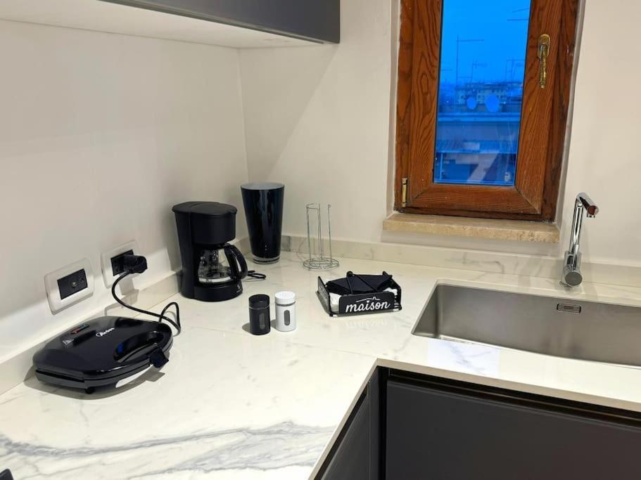 10 Min To Center Luxury Panoramic Penthouse Rom