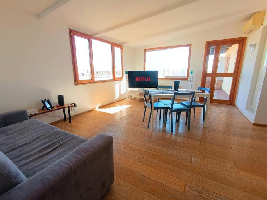 10 Min To Center Luxury Panoramic Penthouse * Roma