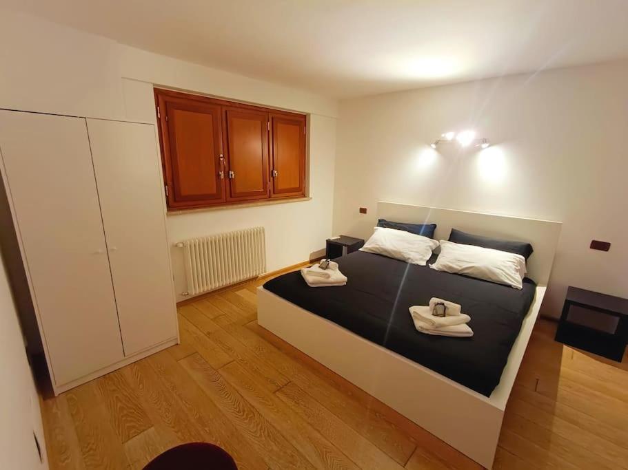 10 Min To Center Luxury Panoramic Penthouse *