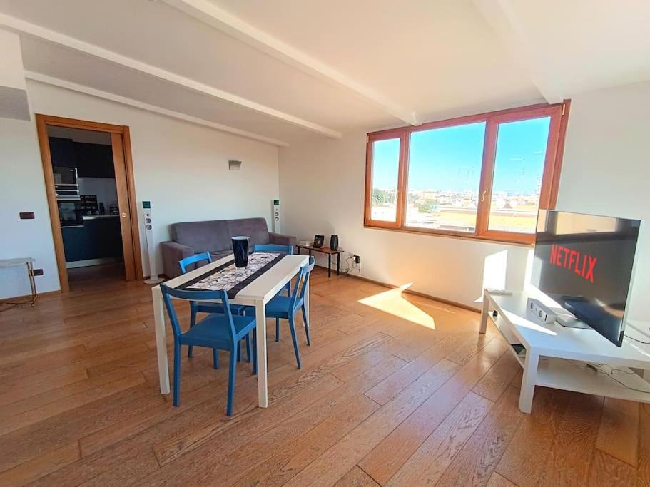 10 Min To Center Luxury Panoramic Penthouse Apartamento Roma