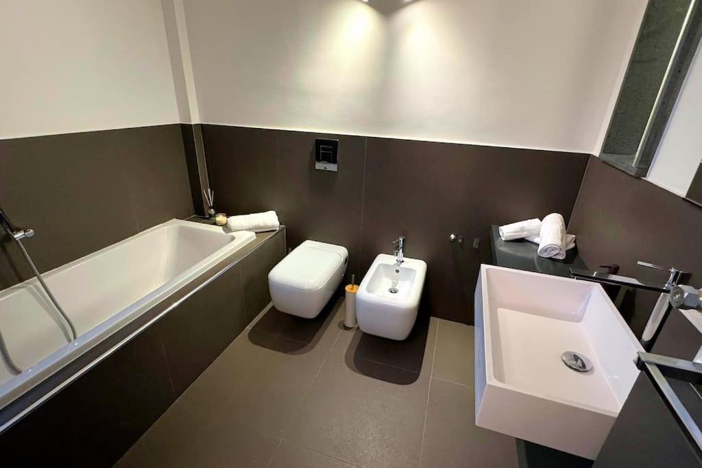10 Min To Center Luxury Panoramic Penthouse Apartment Rom