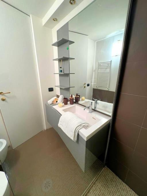 10 Min To Center Luxury Panoramic Penthouse Apartamento *