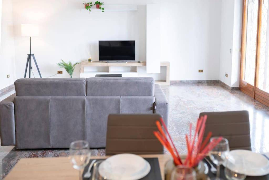 Apartamento 10 Min Vaticano Big Balduina Con Piscina *