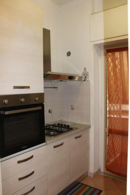 Adiacente Fermata Metro A Apartment *