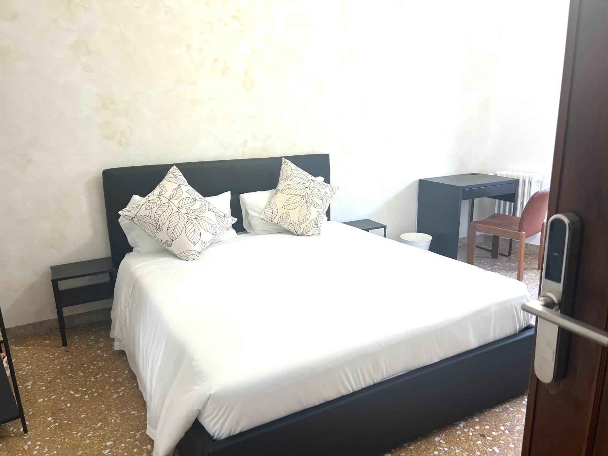 Valentina House Rom