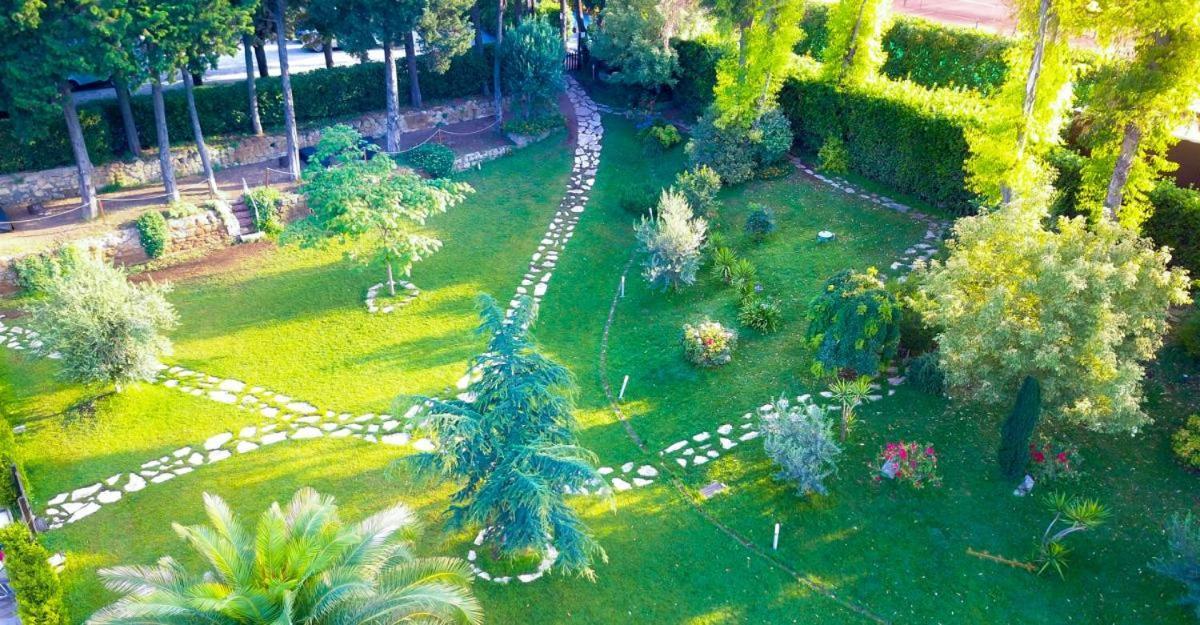 Hotel Lh Montemario