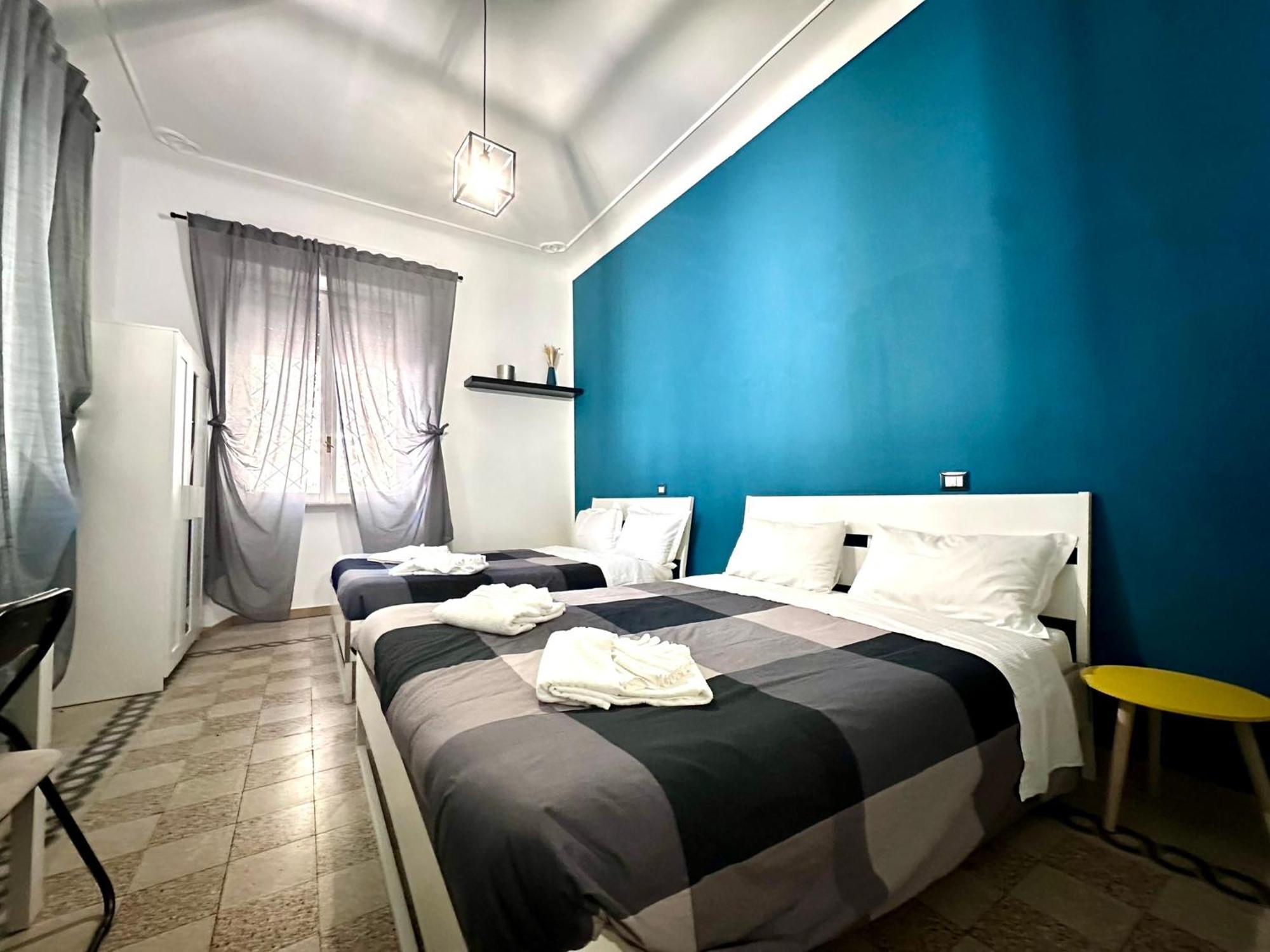 Jef Vaticano, Apartamento Roma