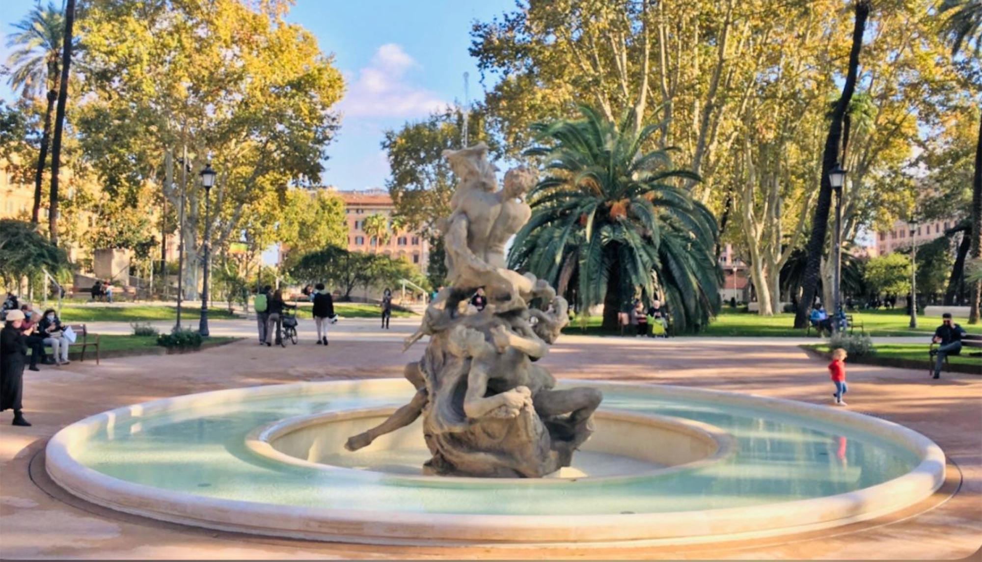 Luce A Piazza Vittorio * Roma