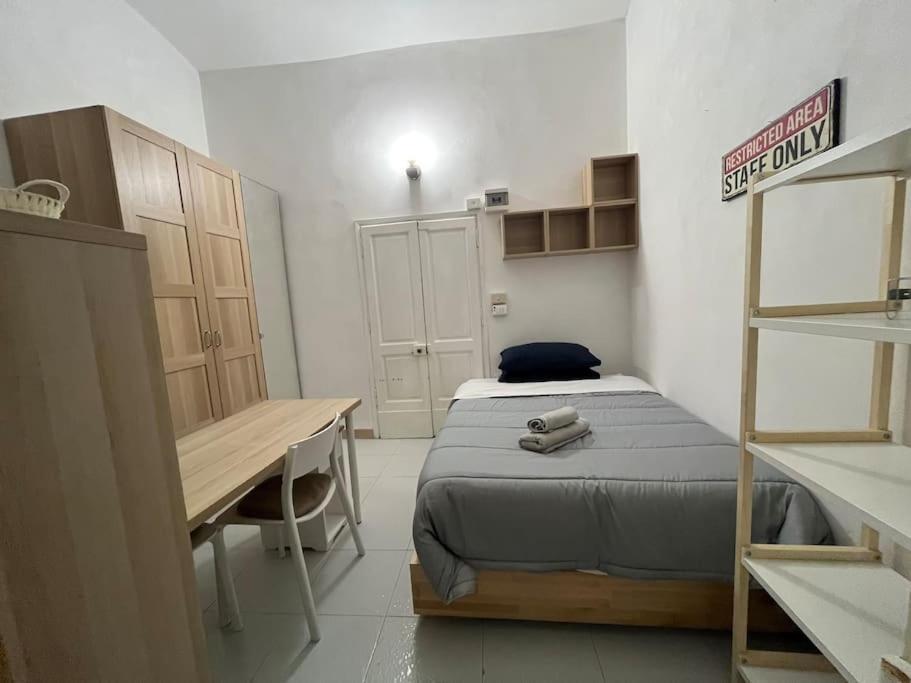 Appartamento Monolocale In Zona Centrale *
