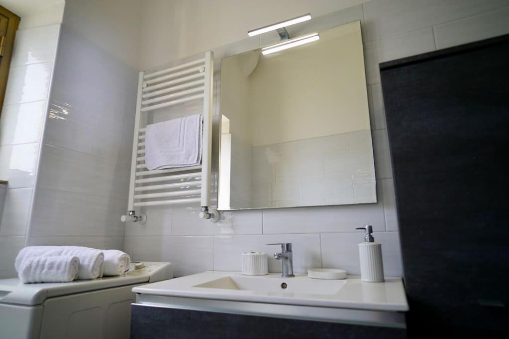 Nine Stops From The Colosseum Apartment