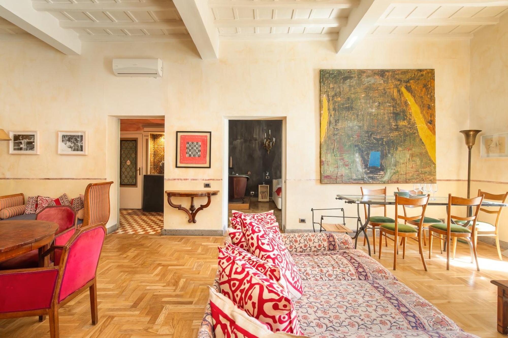 Farnese Designer Loft By Romeloft Roma