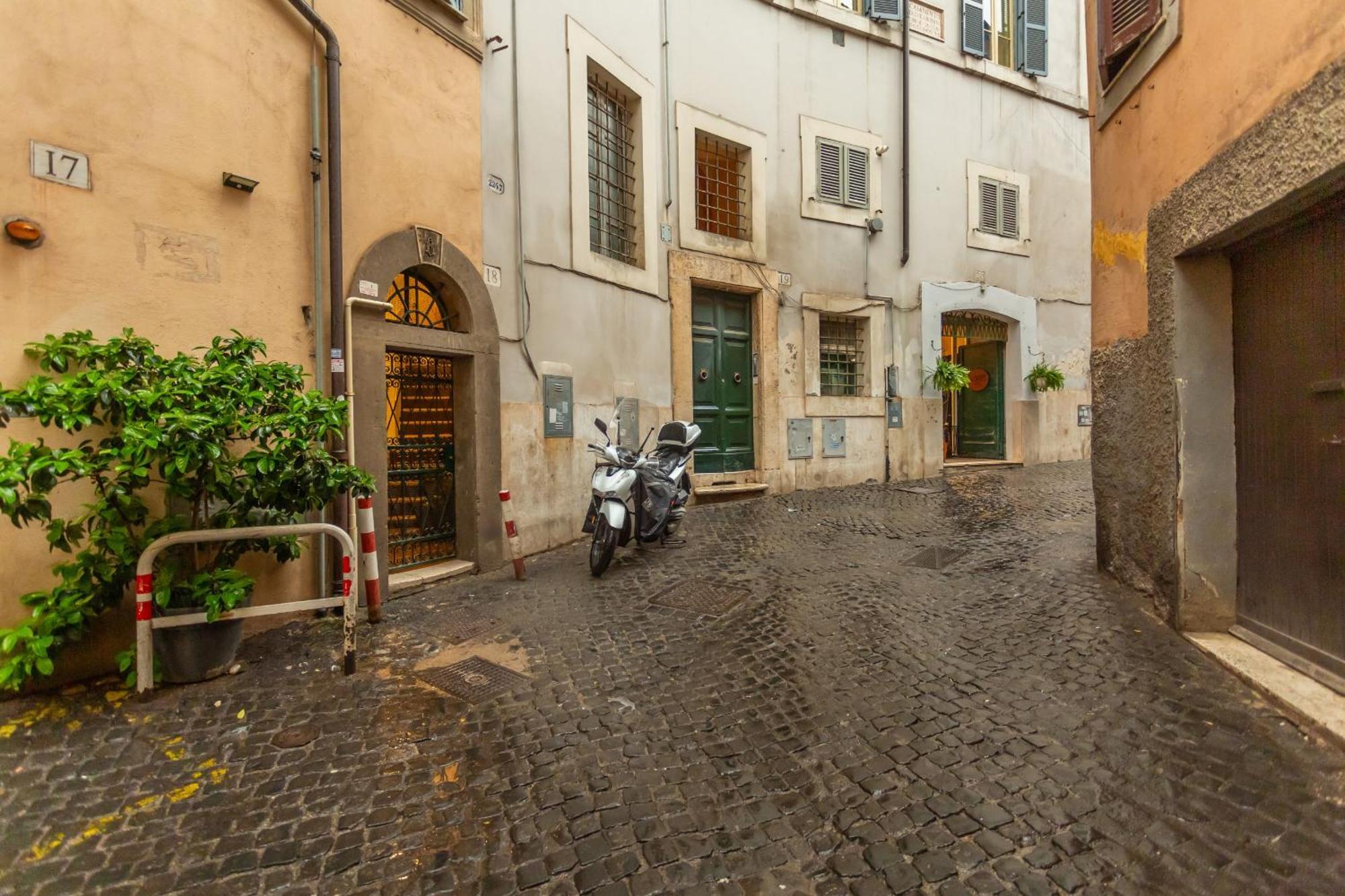 2 Bdr Navona Quintessential Charm Apartamento *