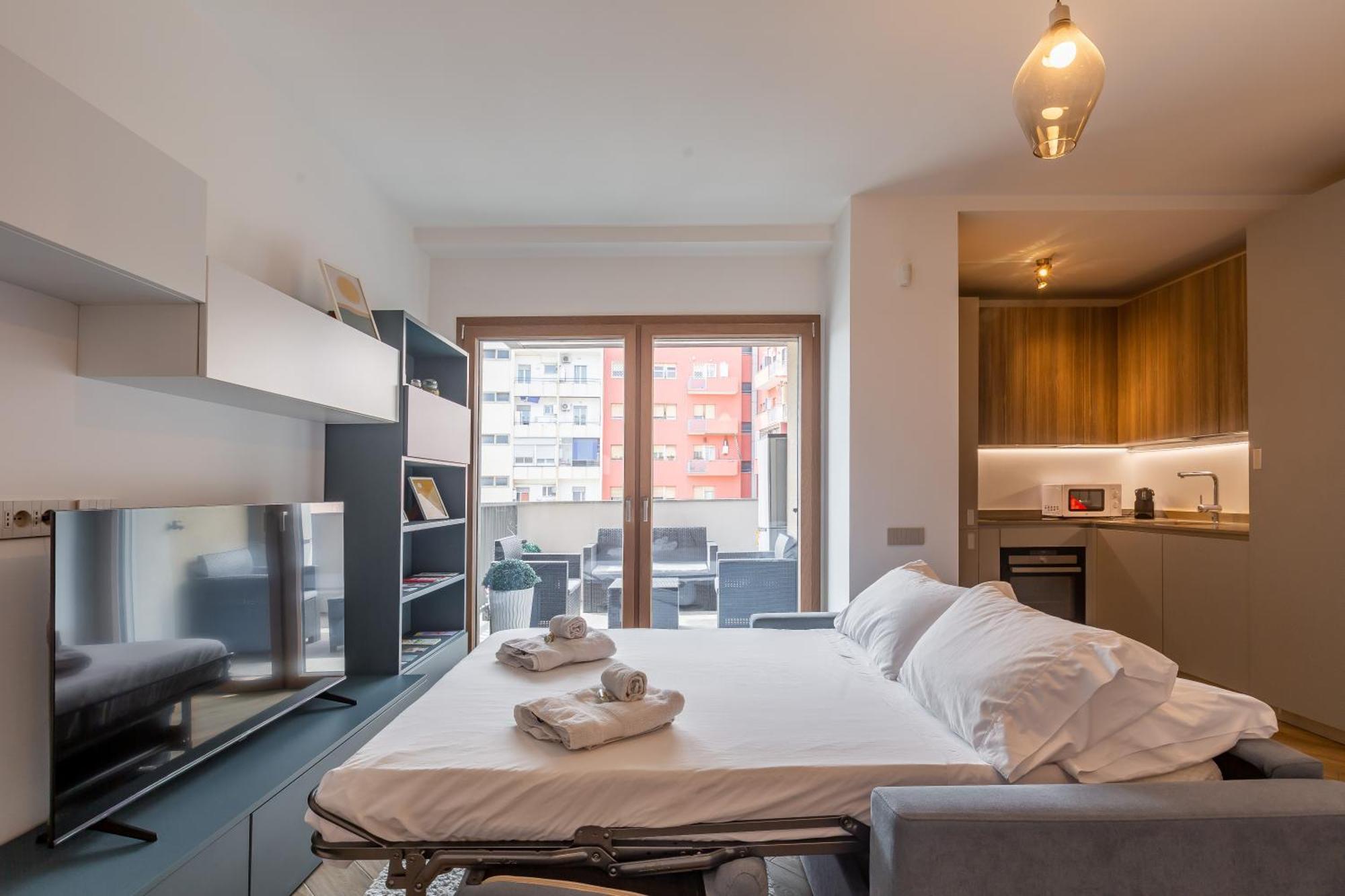 Aurealiving - Trastevere With Rooftop & Gym, Your Place In * Roma