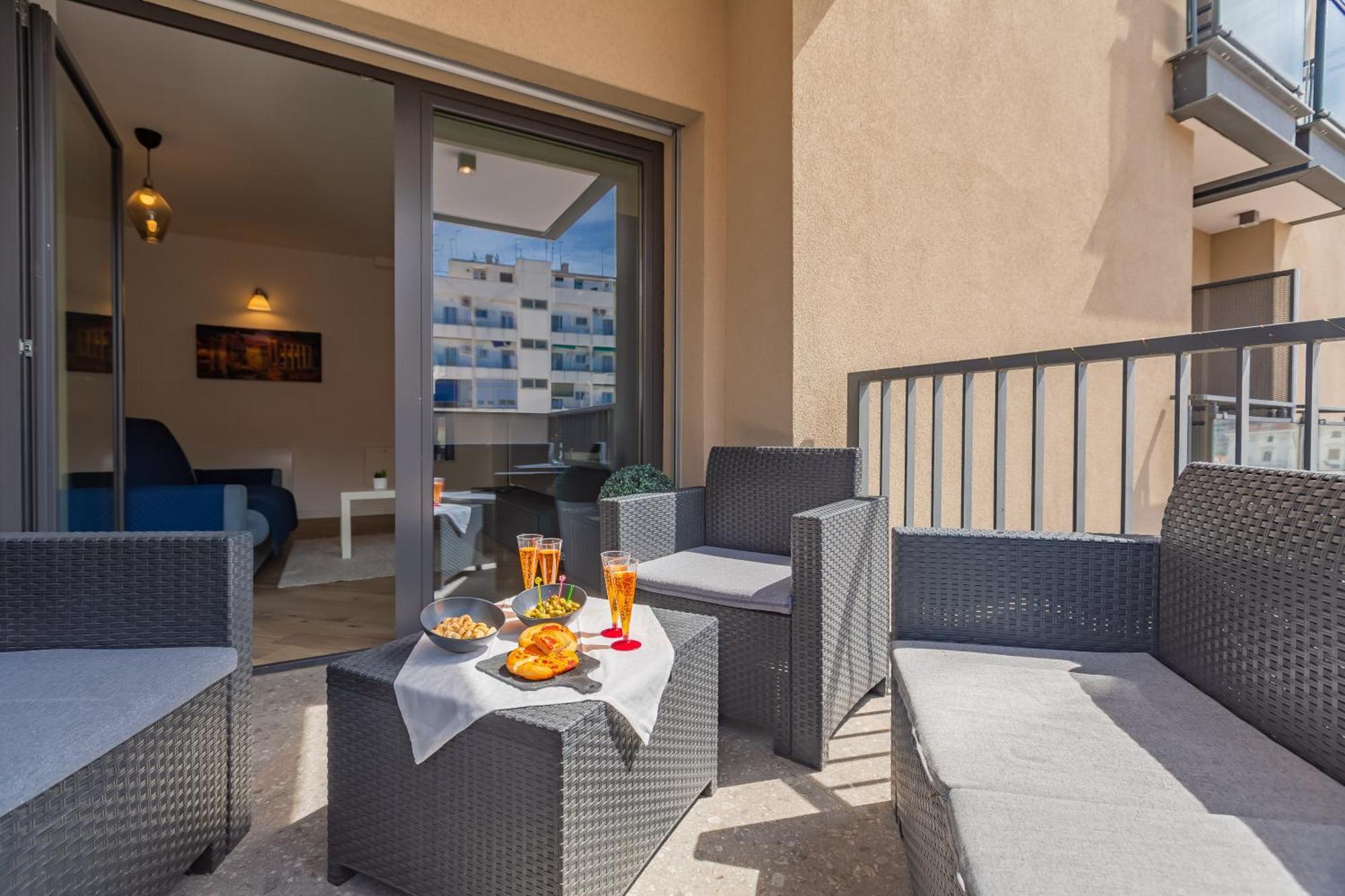 Aurealiving - Trastevere With Rooftop & Gym, Your Place In * Roma