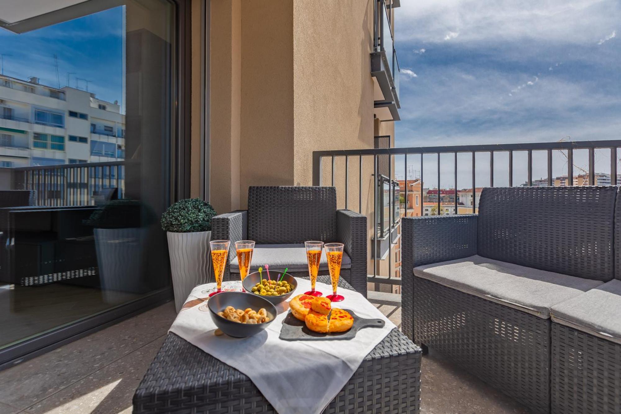 Aurealiving - Trastevere With Rooftop & Gym, Your Place In Roma