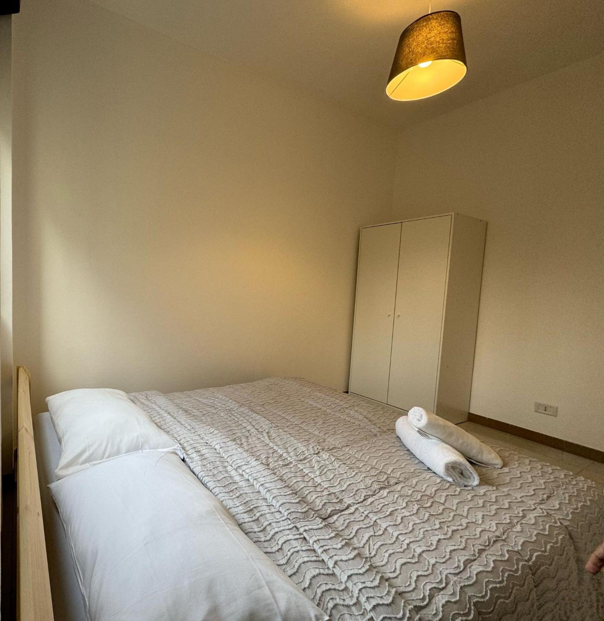 Pensión Ra Guest House2 *