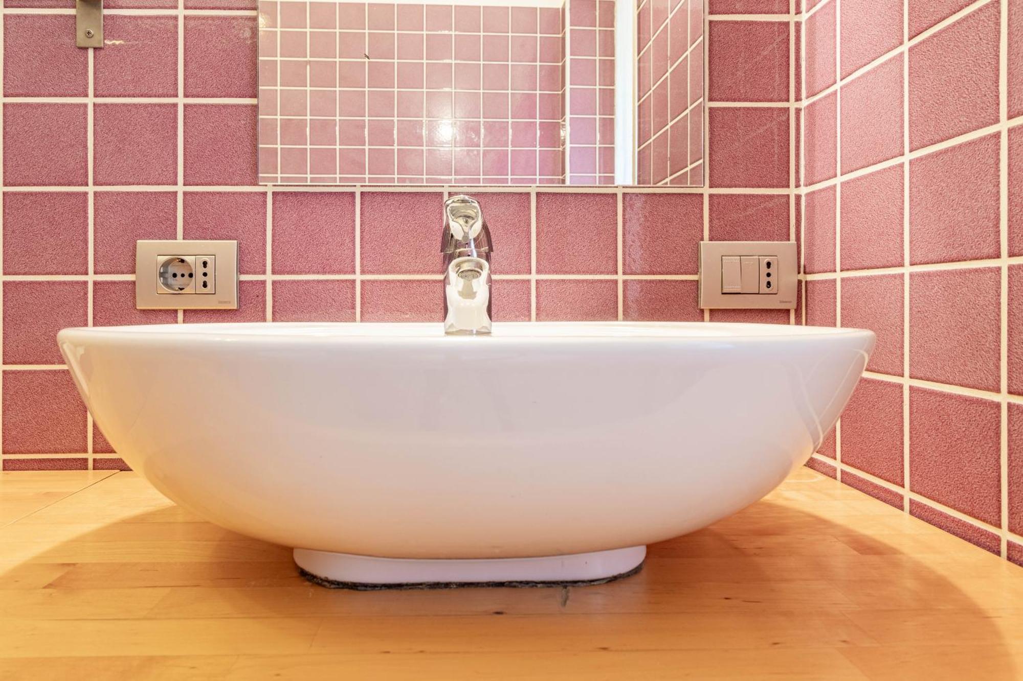Centro * * * * *- S.croce In Gerusalemme Loft Apartment *