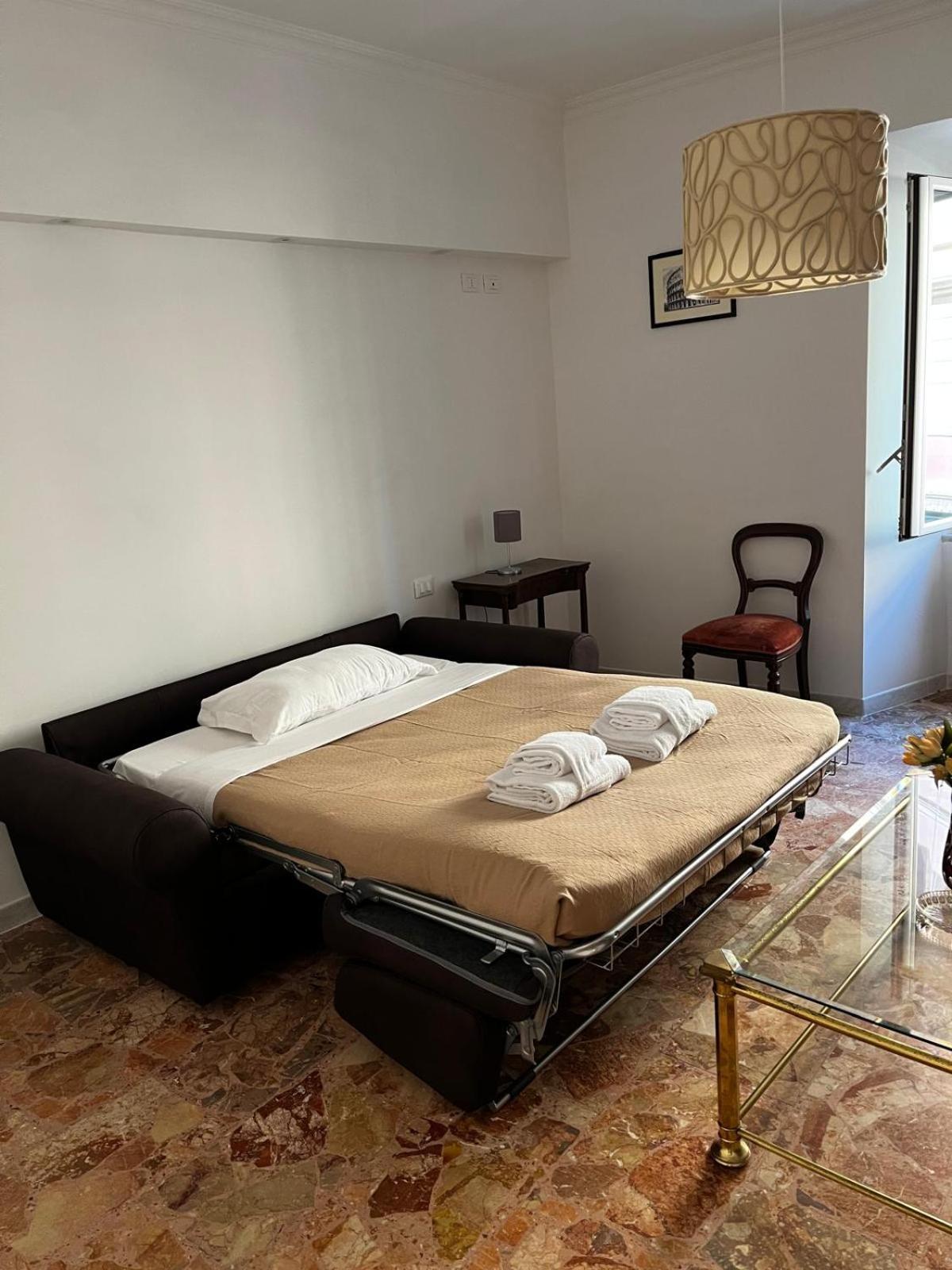 Leilighet Be Your - Stendardi's House Roma