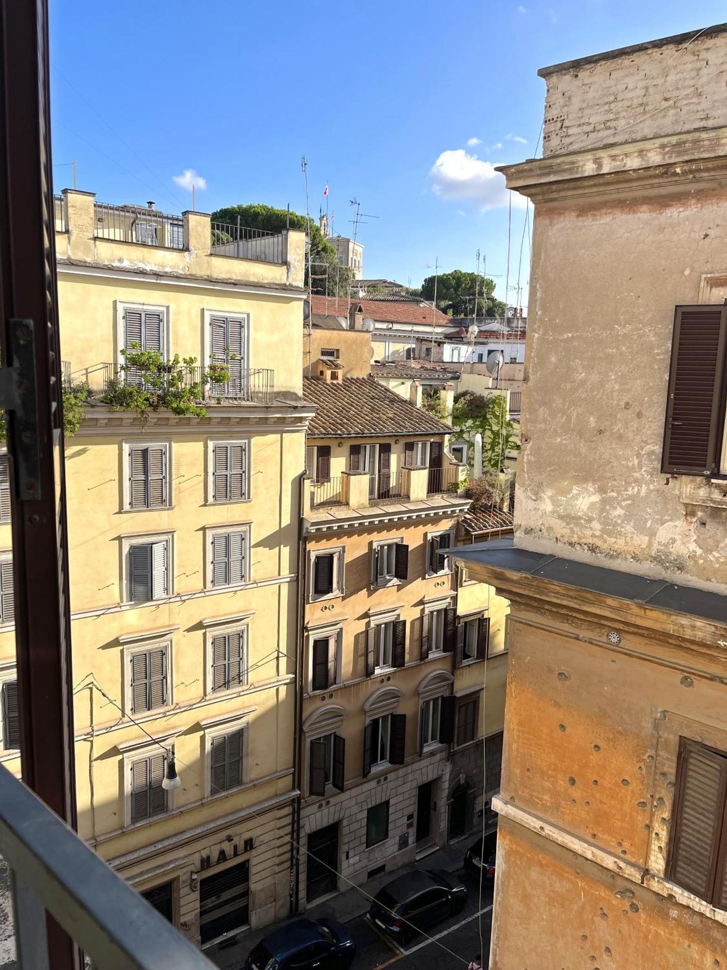 Leilighet Trevi Over The