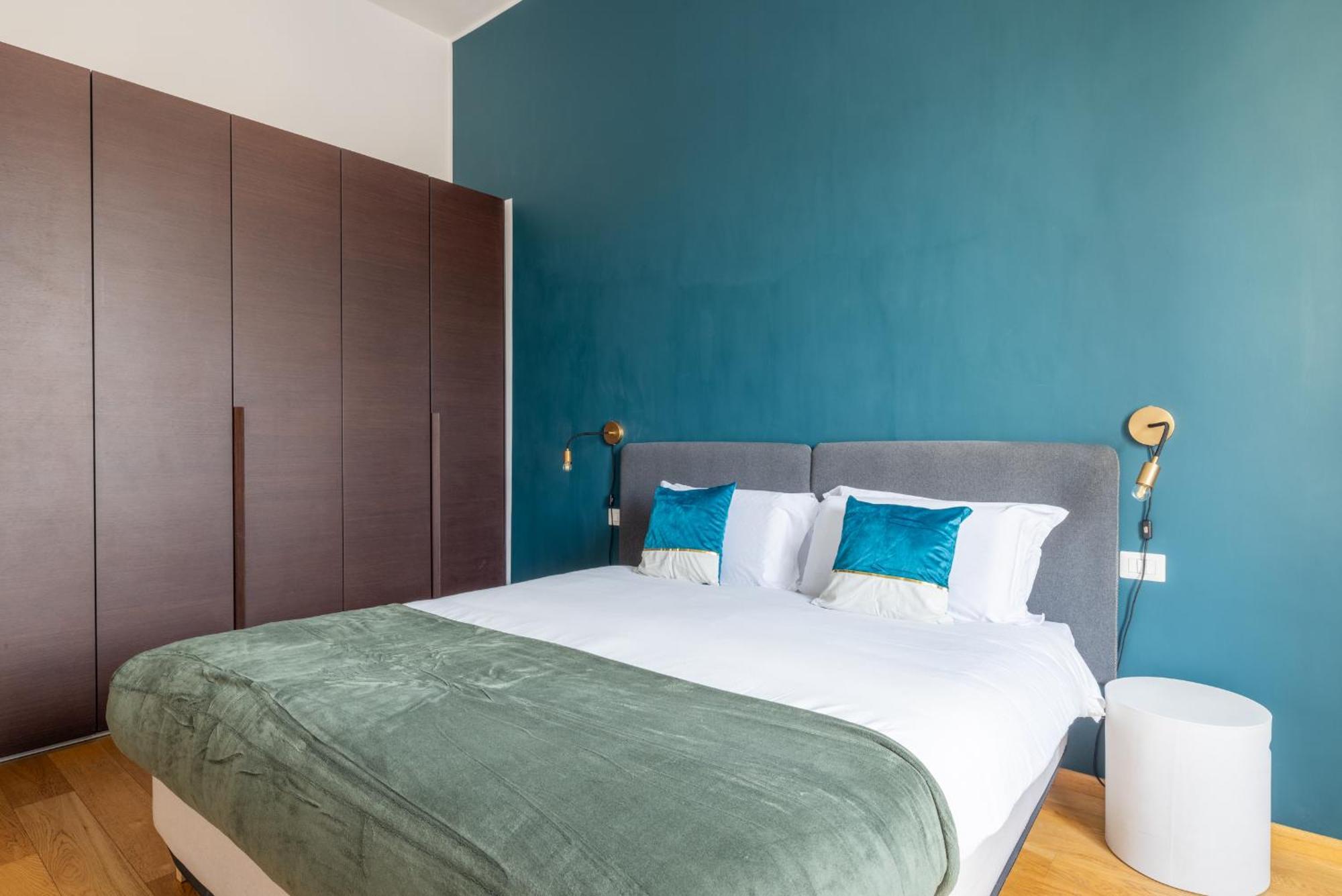 Elegant With Two Bedrooms Roma