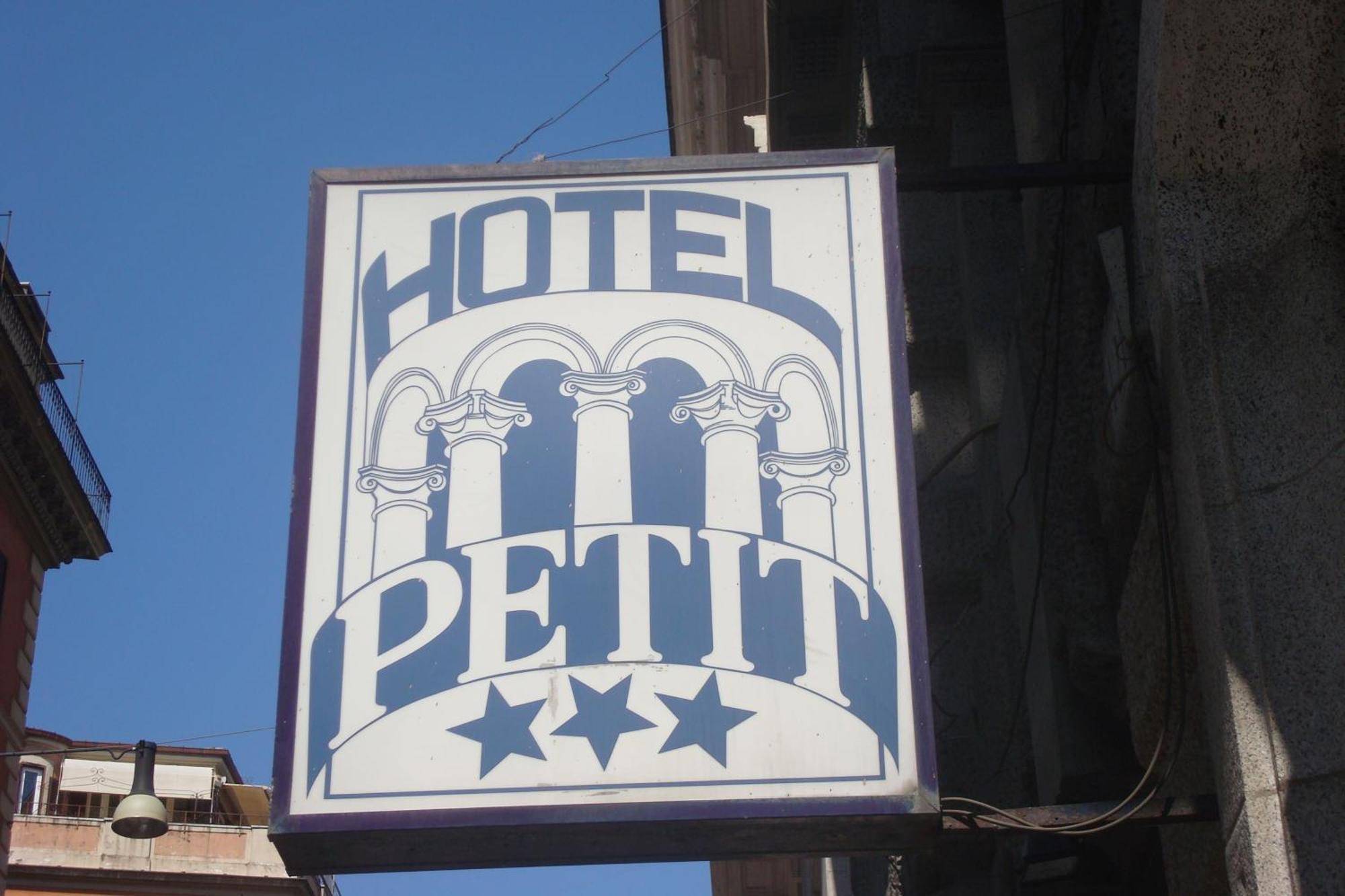 Hotell Le Petit