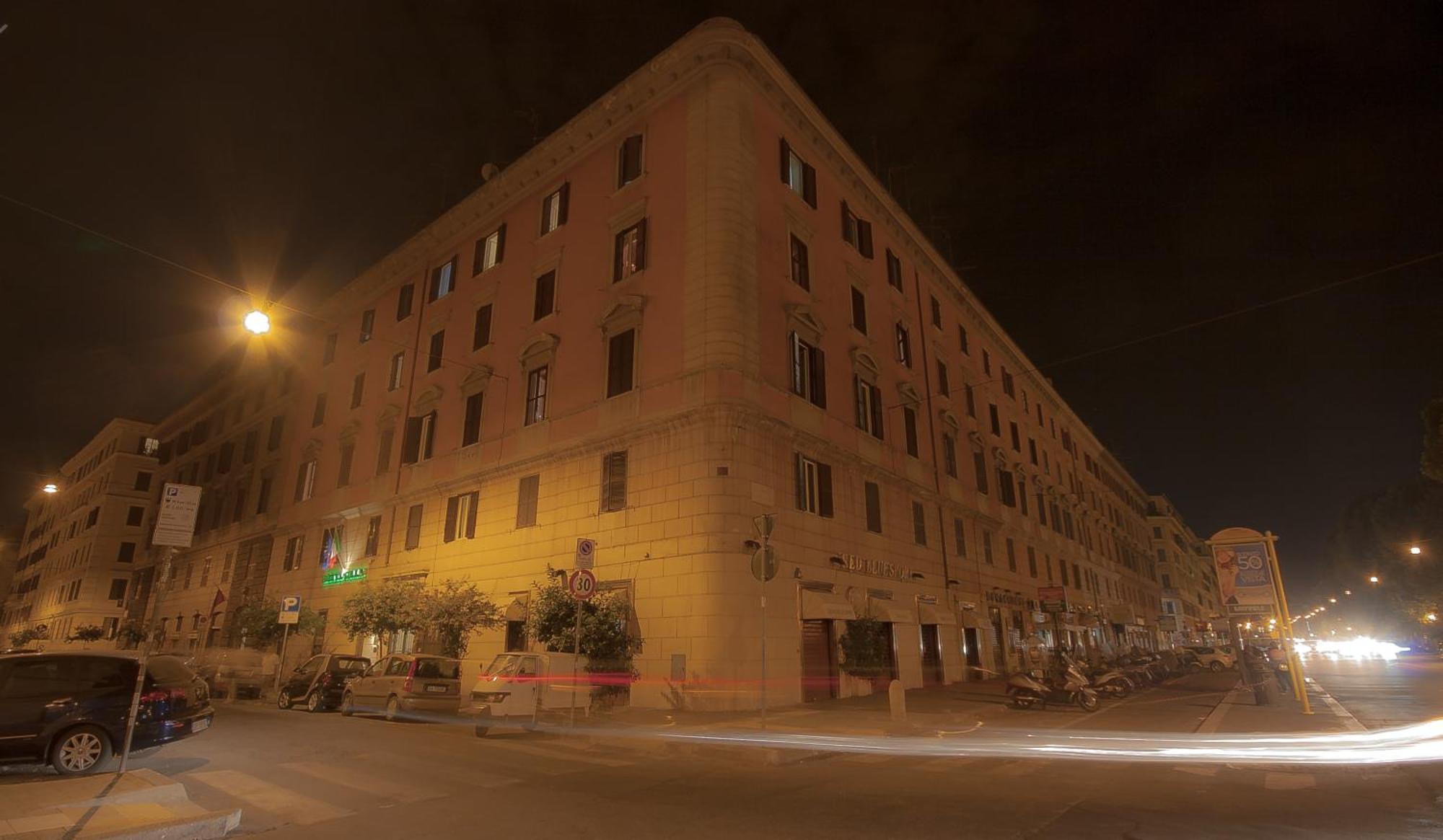 Silla Hotel 2*
