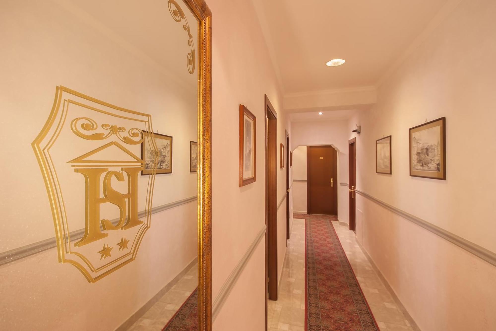 Hotel Silla 2*