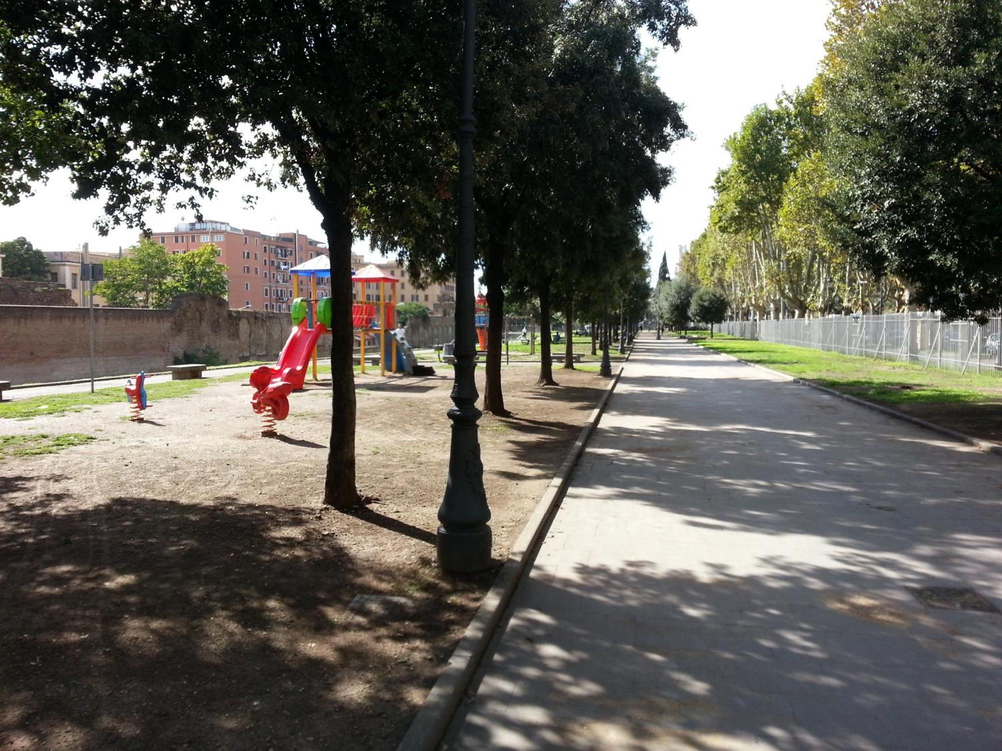 Acomodação com café da manhã  Domus Sessoriana 3*
