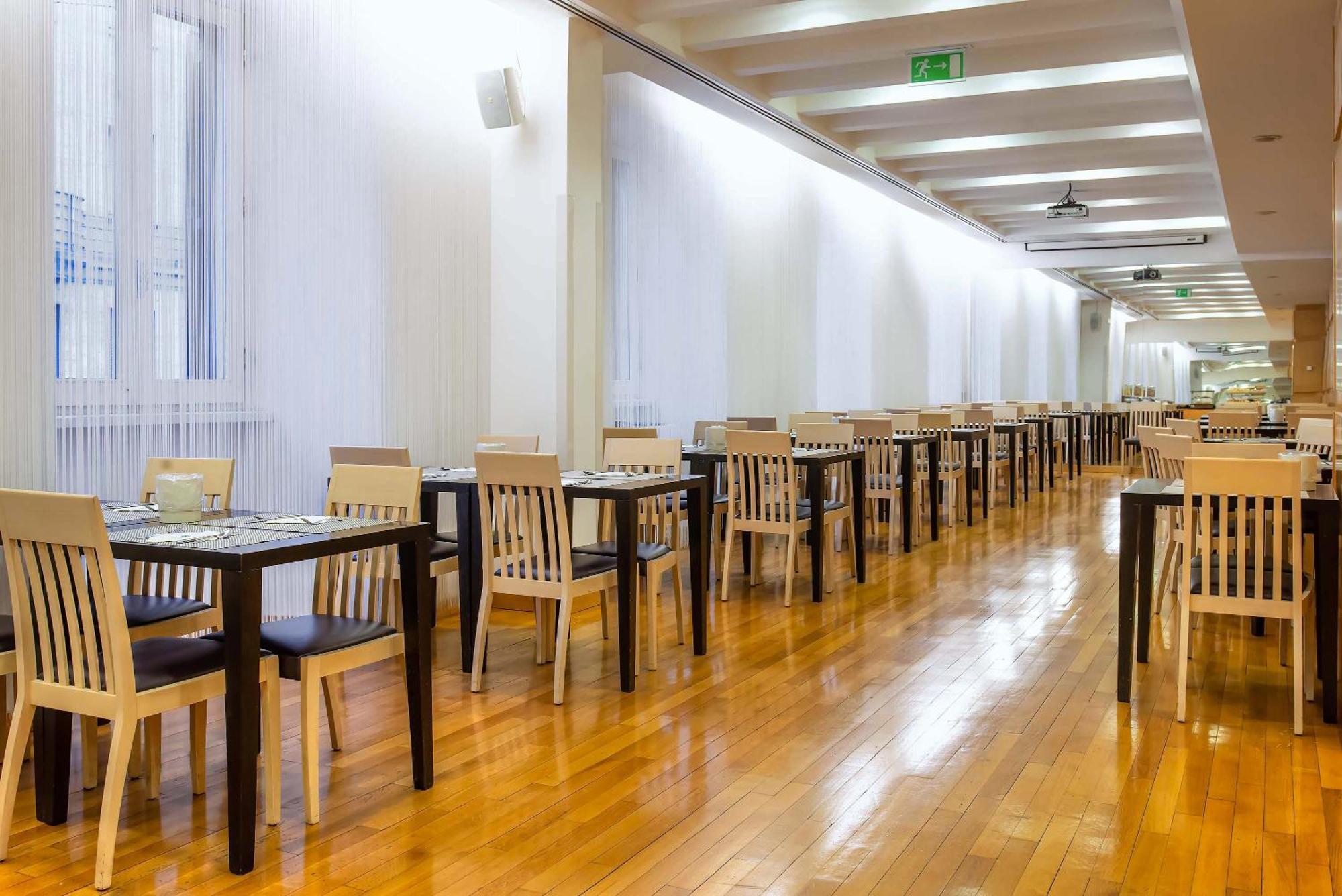 Hotel Genova 4*
