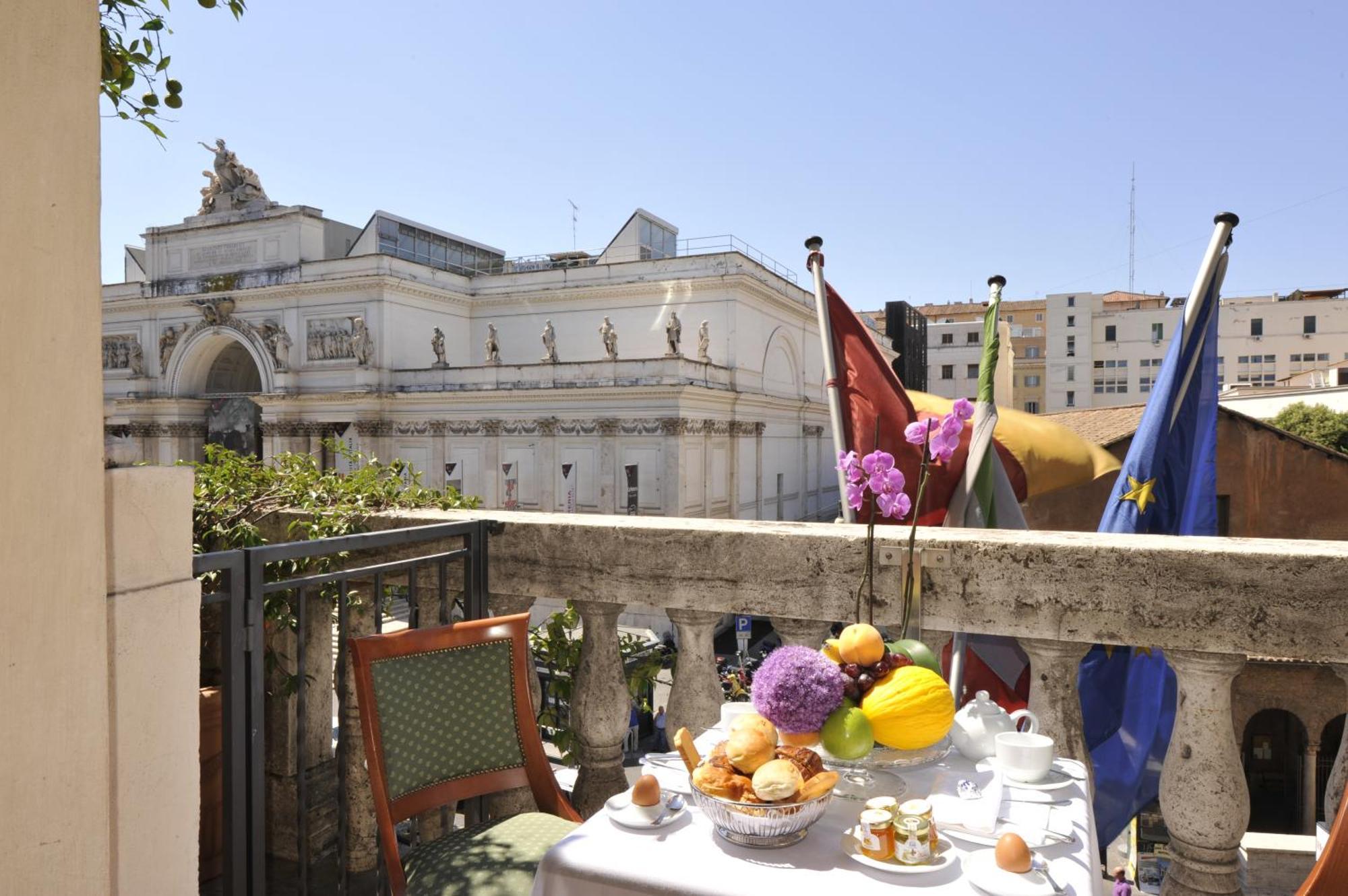 Hotel Giolli Nazionale 3*