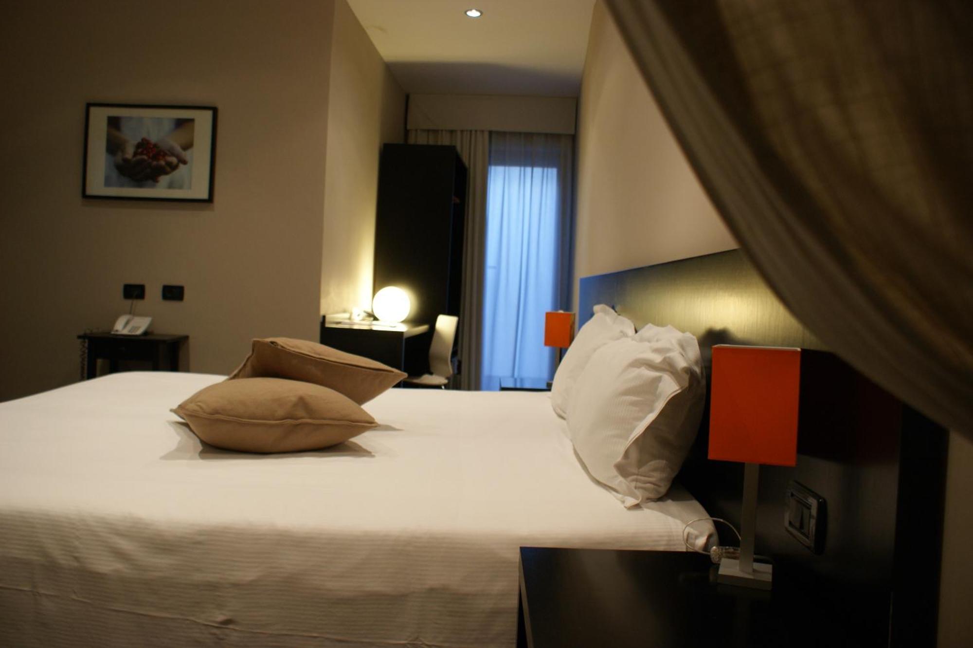 Hotel Aniene 3*