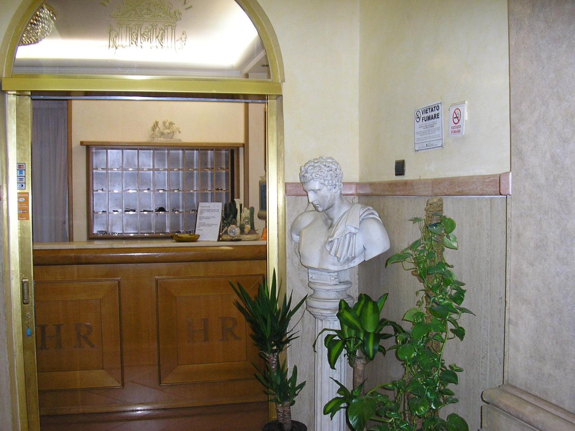 Hotell Rimini 3*