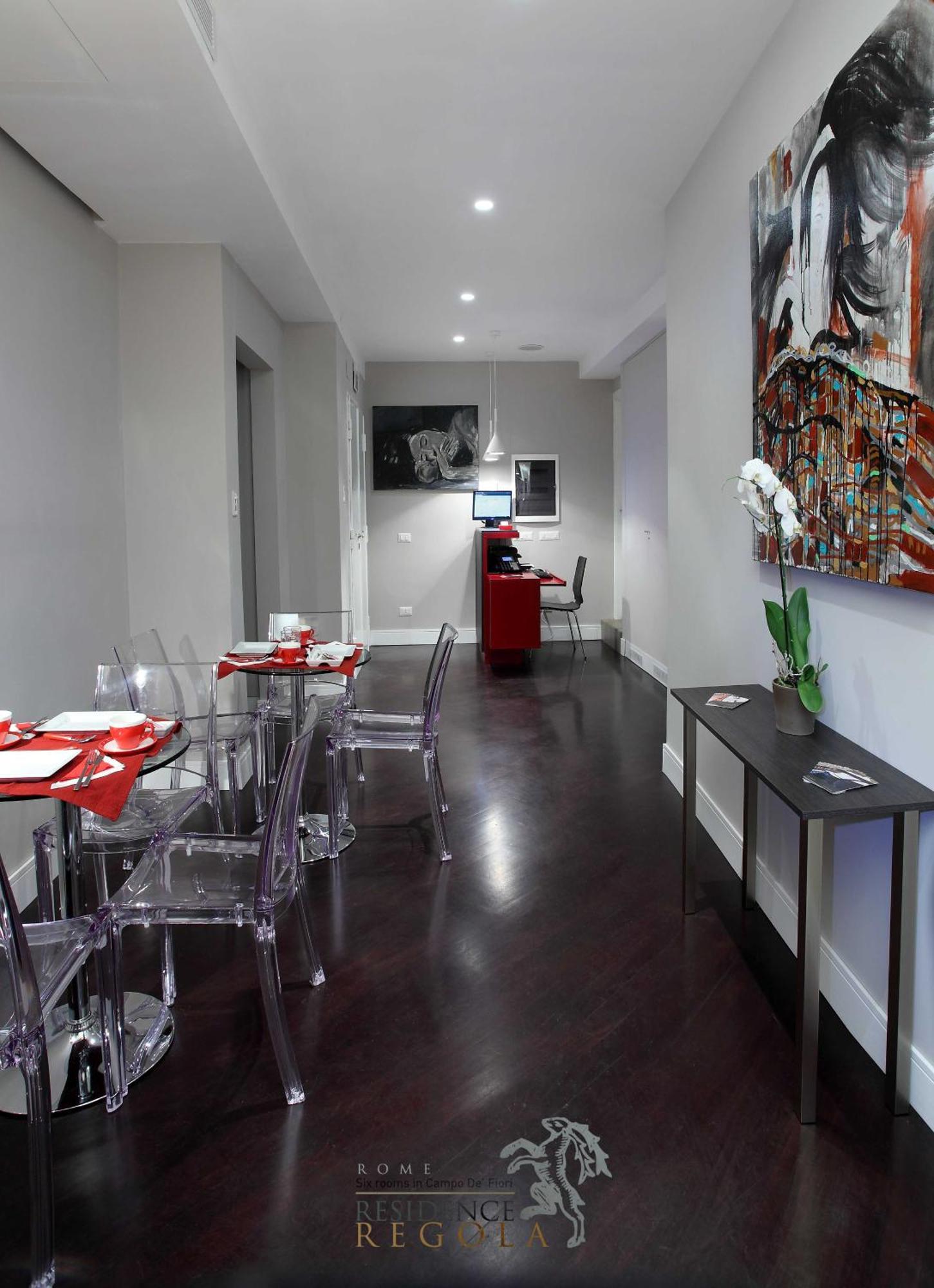 Acomodação com café da manhã  Regola 3*