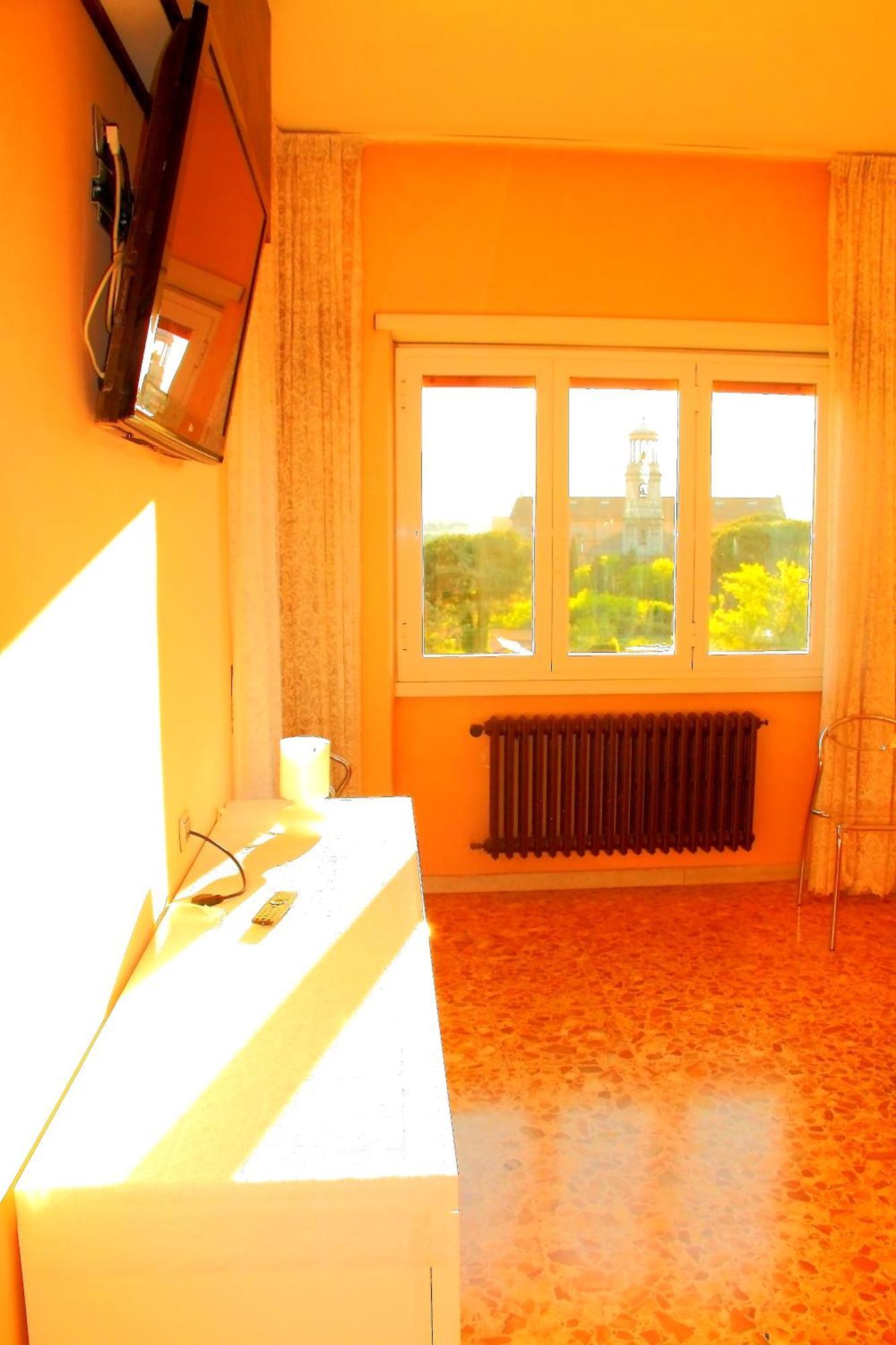 Bed & Breakfast Hello 2*