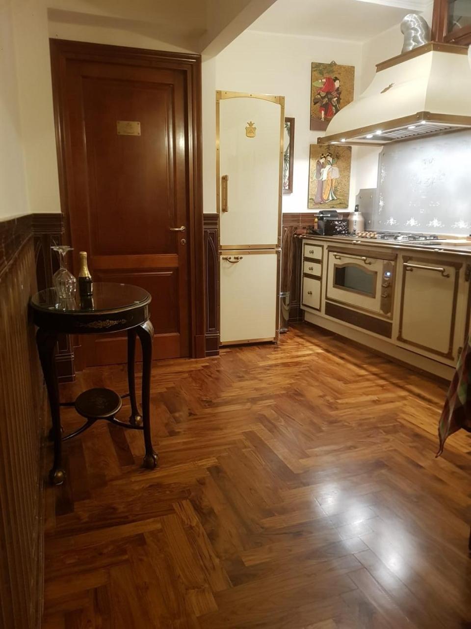 Casa de hóspedes Regal House Navigatori 23 Roma