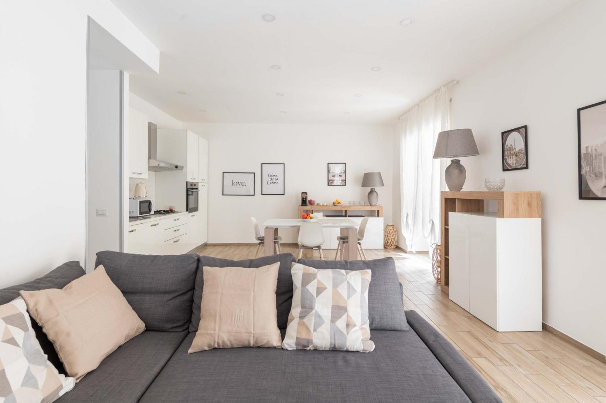 Loverhome 1 Roma