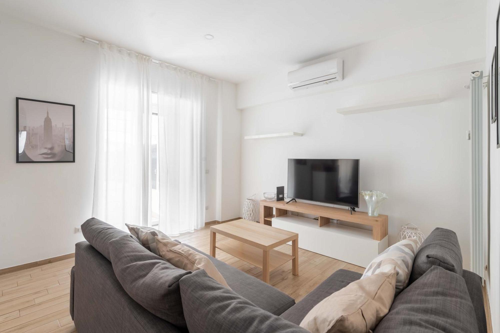 Loverhome 1 Roma