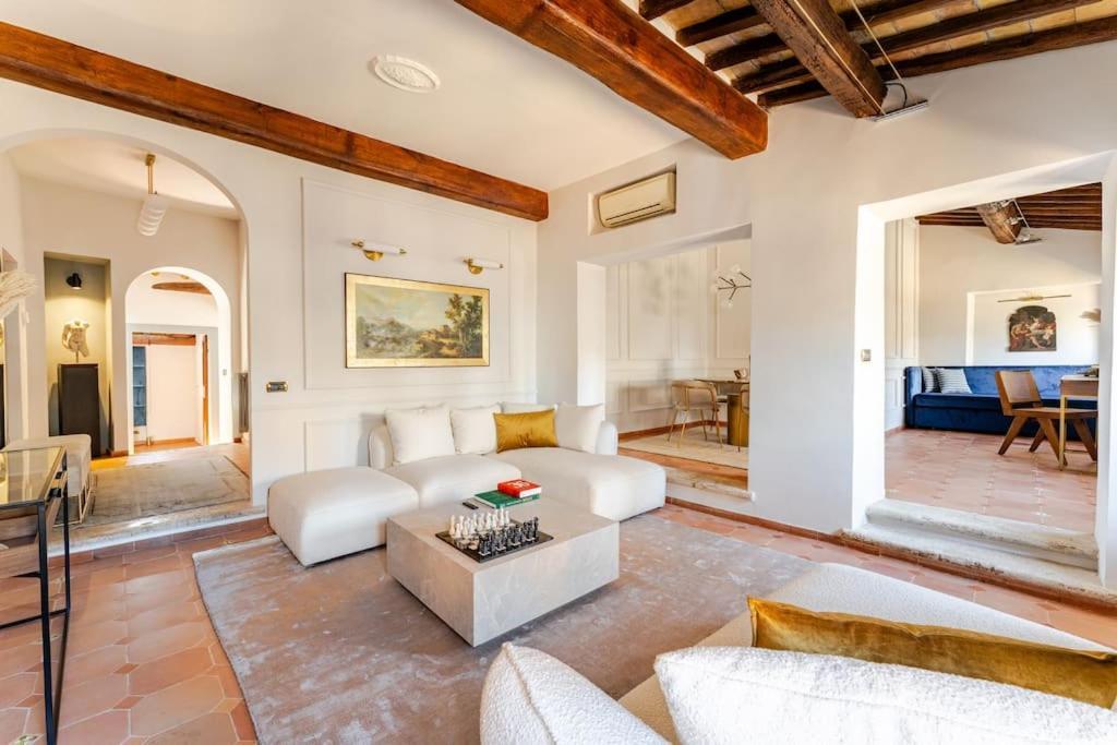 Appartamento Giulia Penthouse - 5 Min Piazza Navona Roma