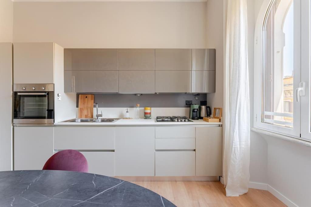 Apartamento Flat Vespasiano - Cinema - 1min Musei Vaticani Roma