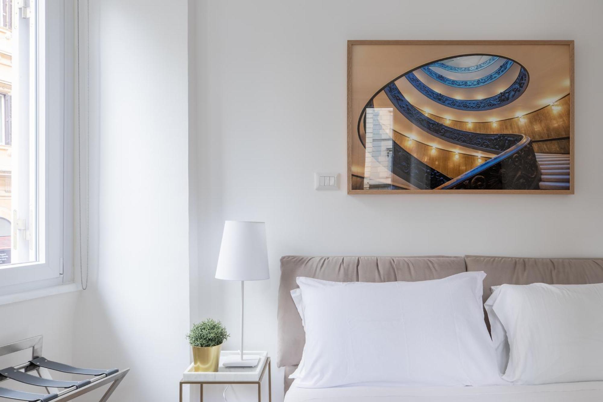 Iflat Vatican 2 Bedroom Design Roma