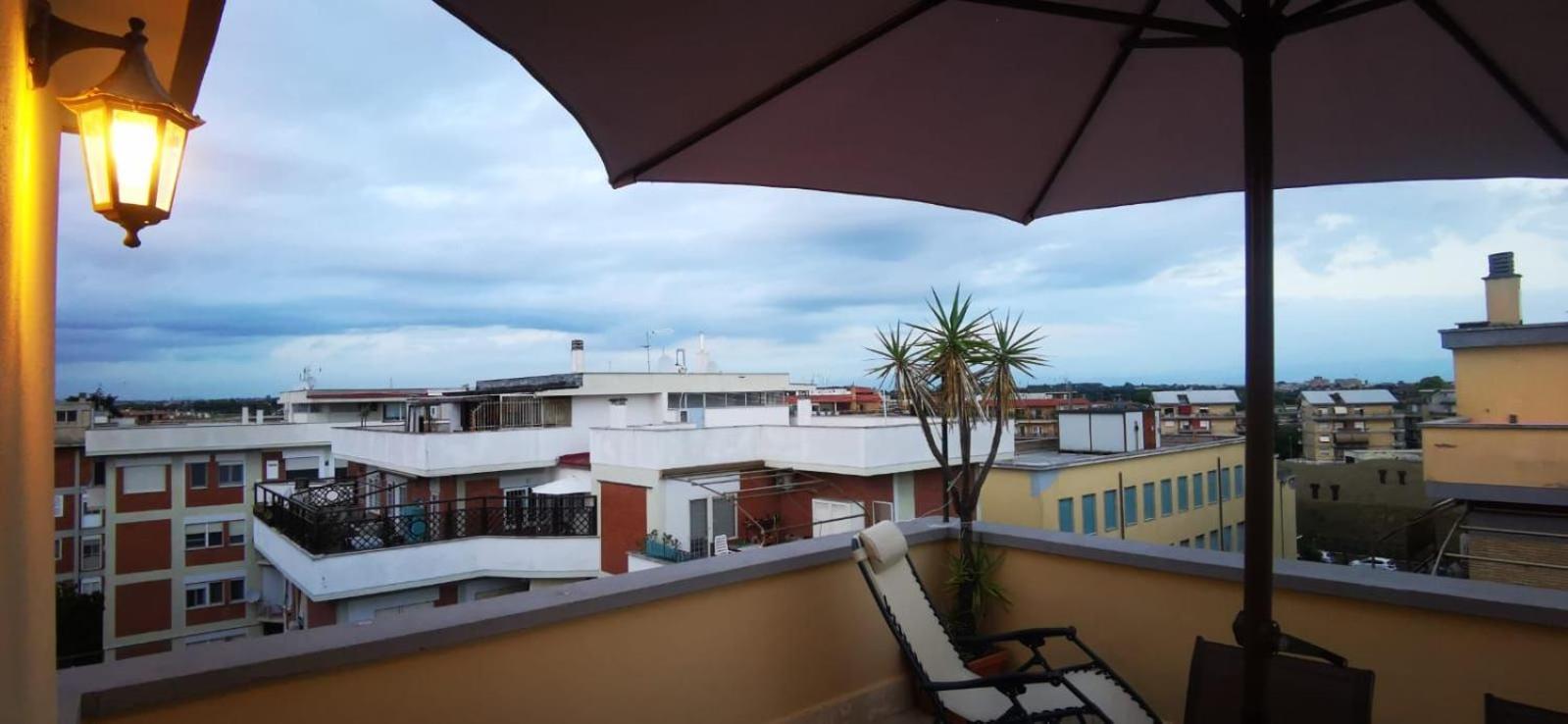 Cosy Penthouse Loft With View Roma
