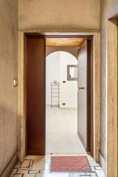 Holiday Cava Aurelia Roma