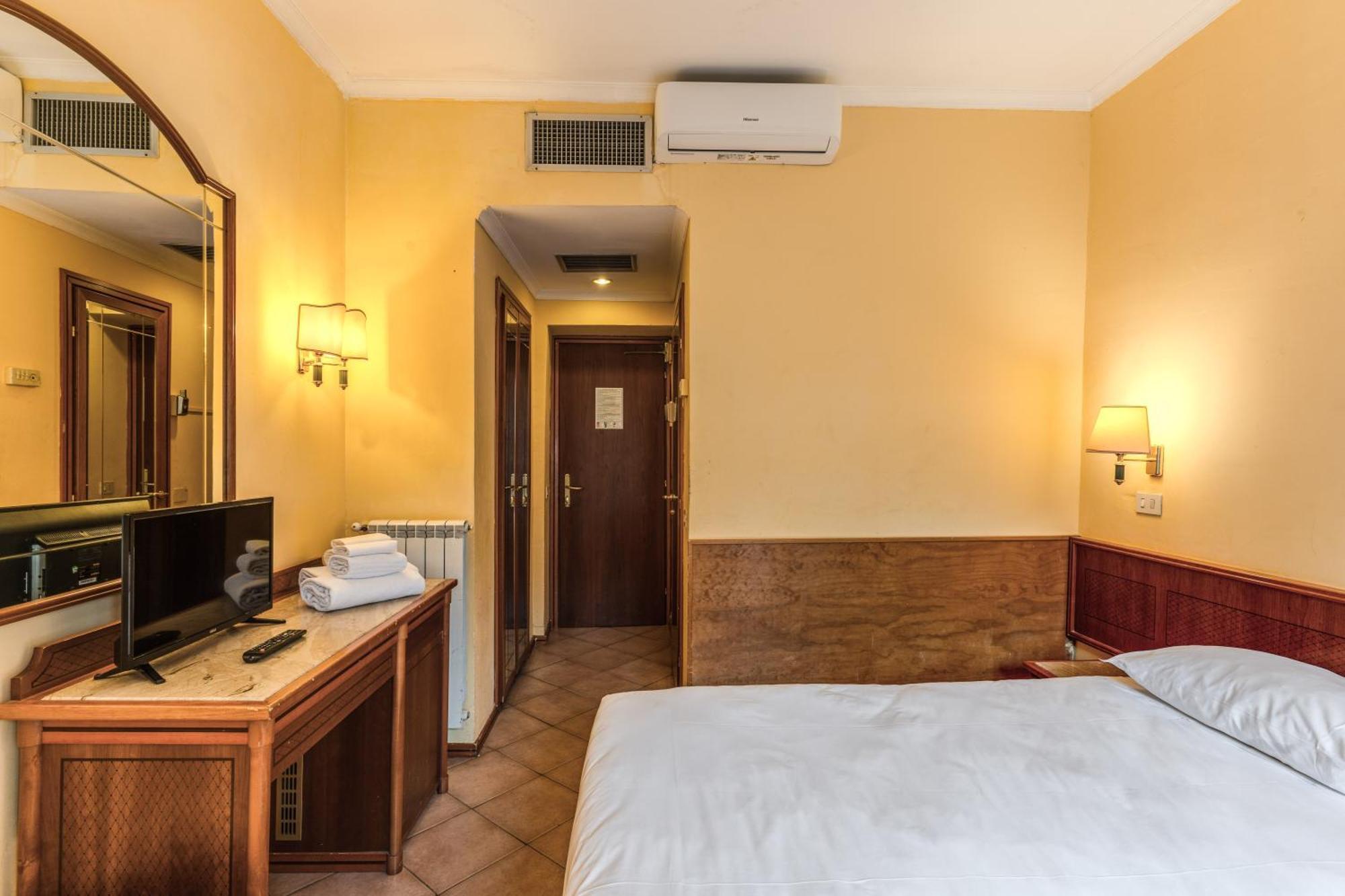 Pomezia Hotel
