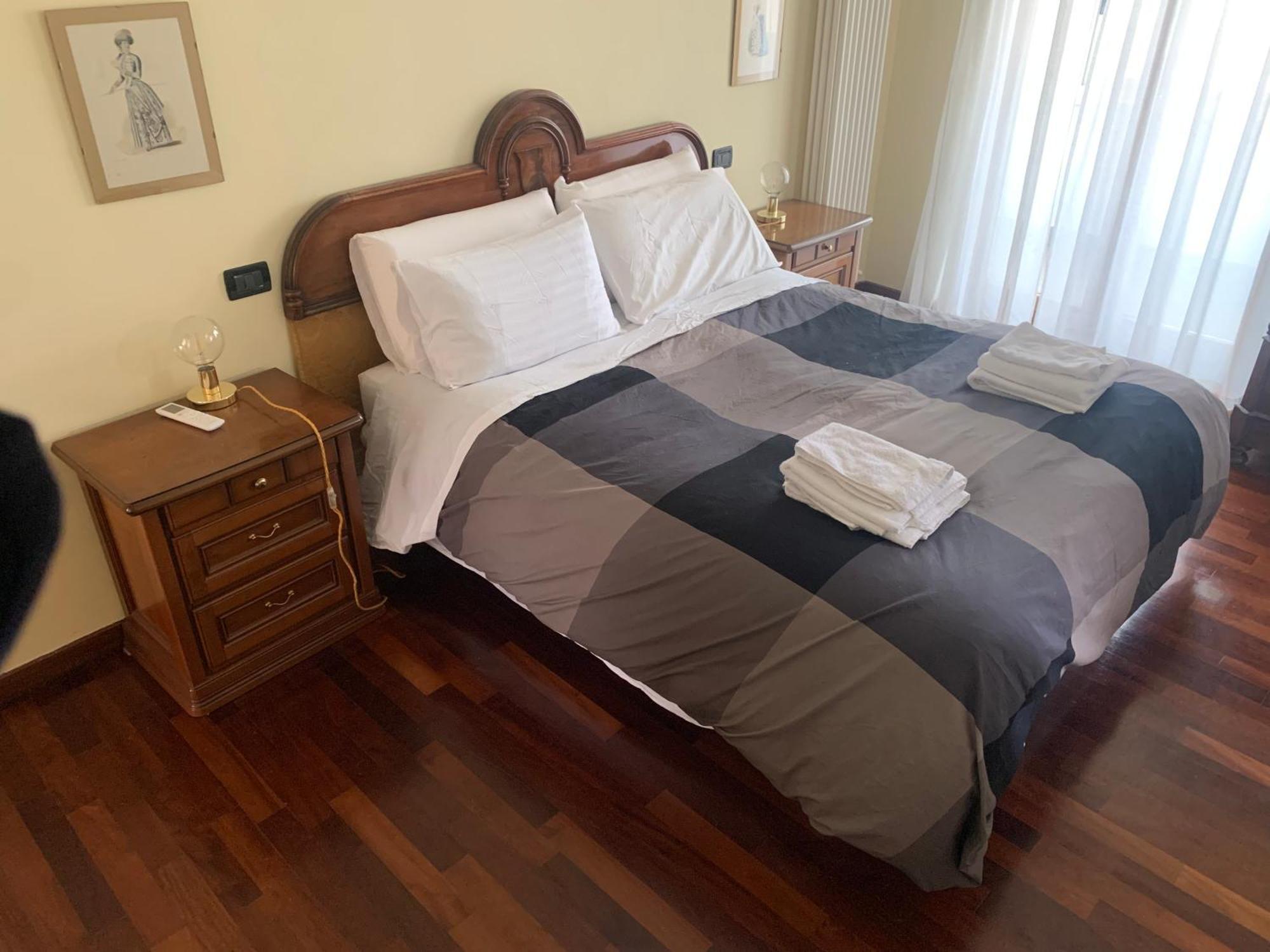 Appia Nuova Lucrezia Apartamento *