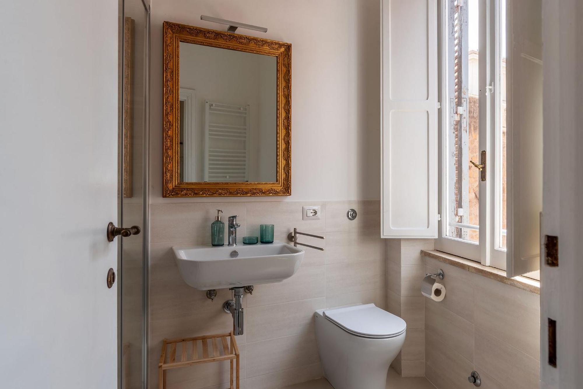 2 Bedroom Flat With Vatican Terrace * Roma