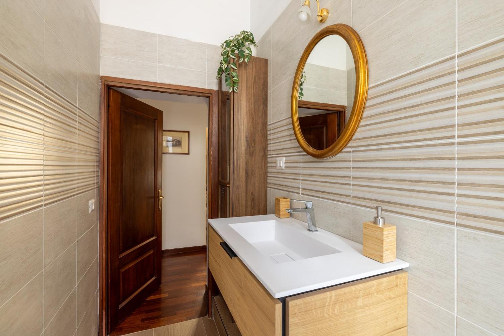 Luxury In The Heart Of - Near Metro A And B Apartment