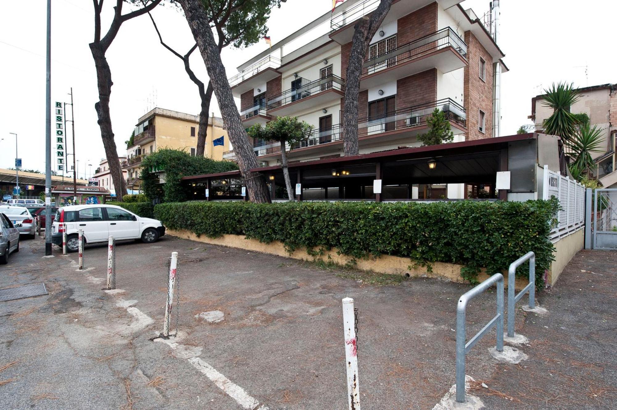 Hotel 4 Pini 3*