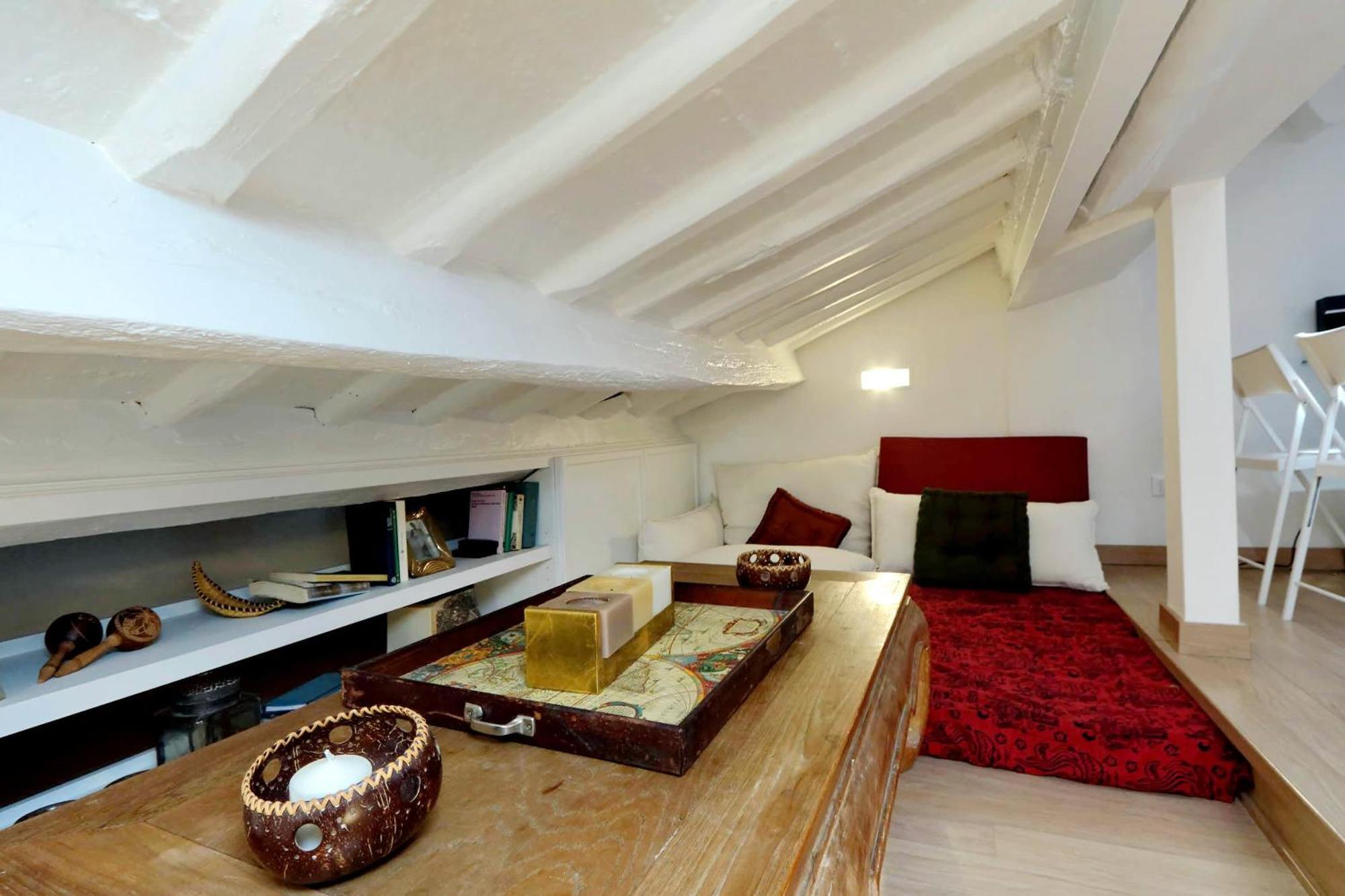 Leilighet Pantheon Charming Attic | Romeloft *